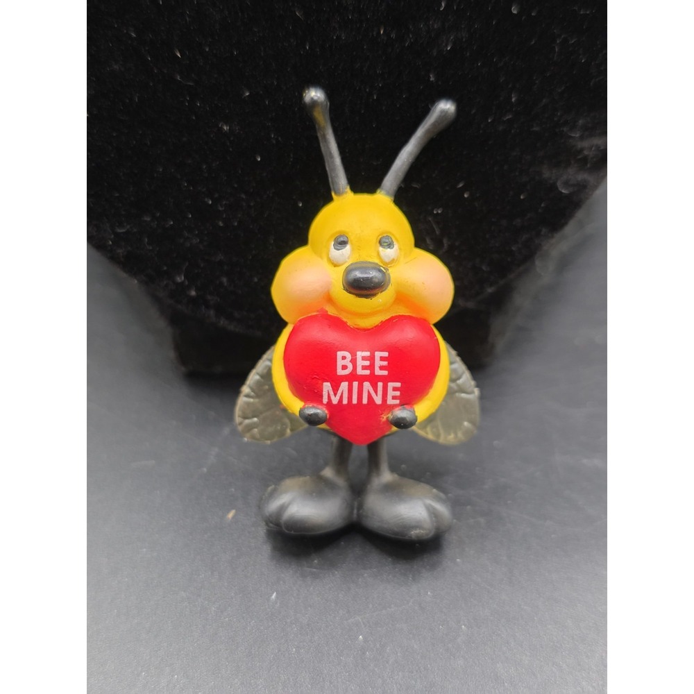 vintage 1994 Gibson Greetings "Bee Mine" bumblebee pin